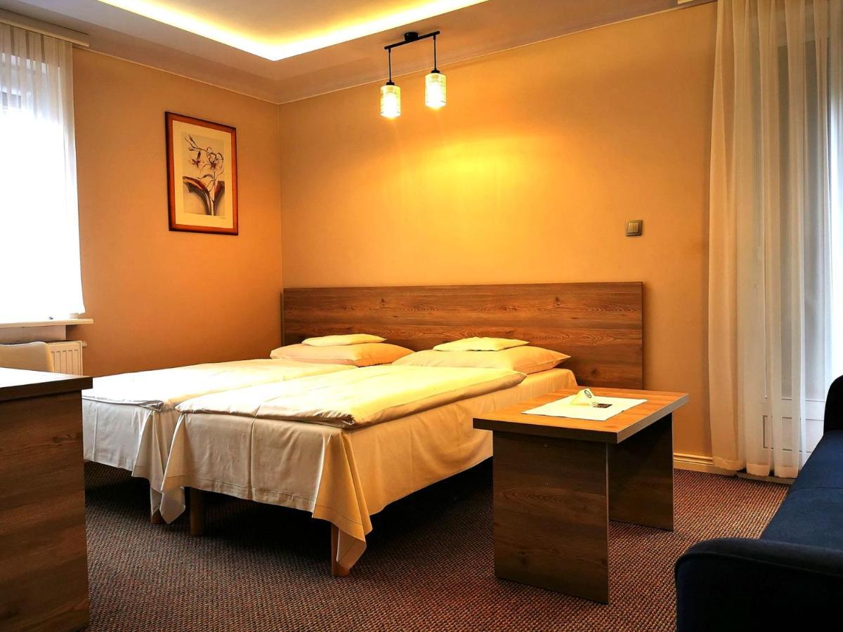 Hotel Dom Nad Rzeka Skwierzyna Exterior foto