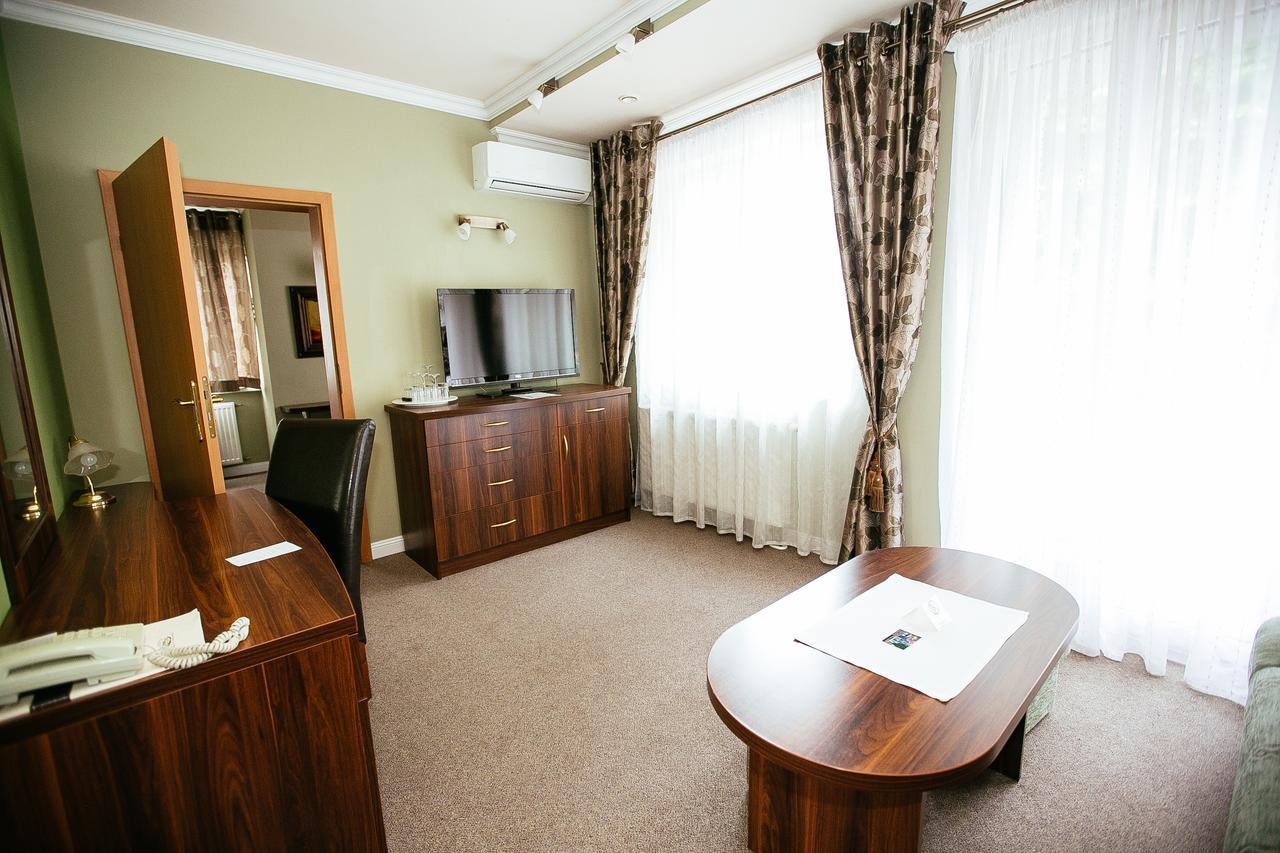 Hotel Dom Nad Rzeka Skwierzyna Exterior foto