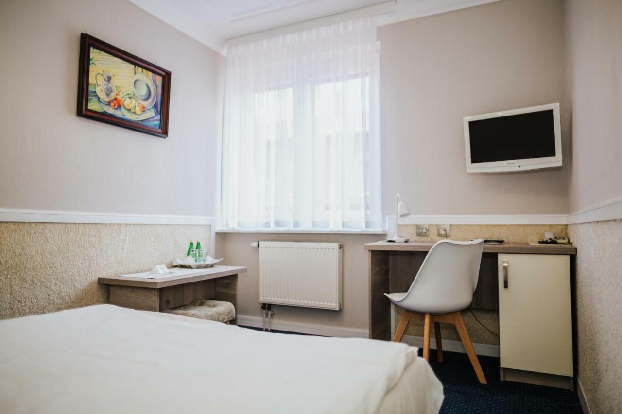 Hotel Dom Nad Rzeka Skwierzyna Exterior foto